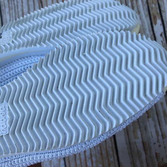 Poppy Lifestyle hand woven boho white sneakers - Picture 5 of 11